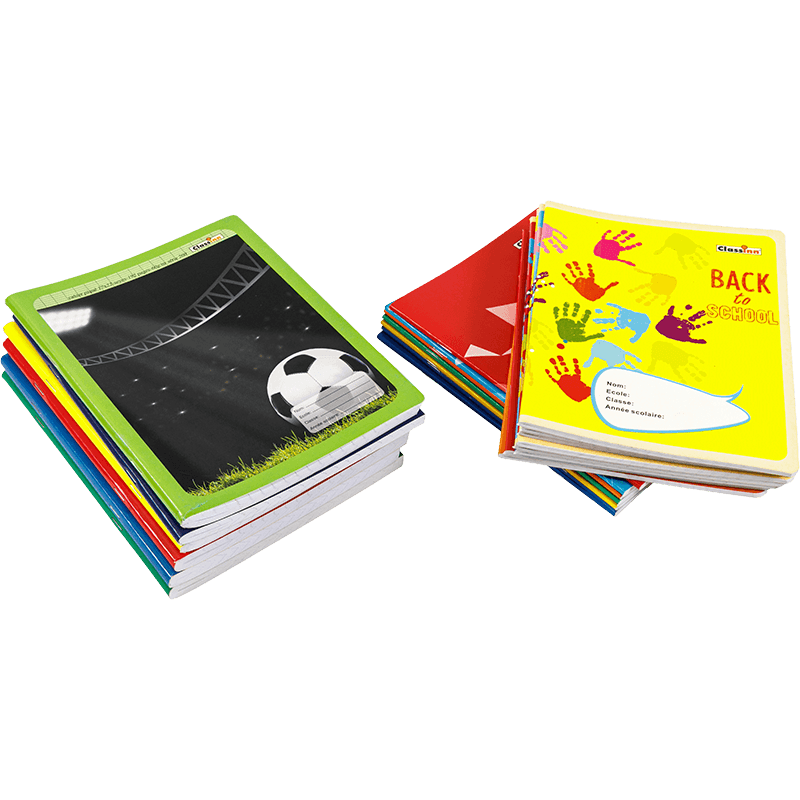 Sách bài tập có nhiều màu sắc khác nhau